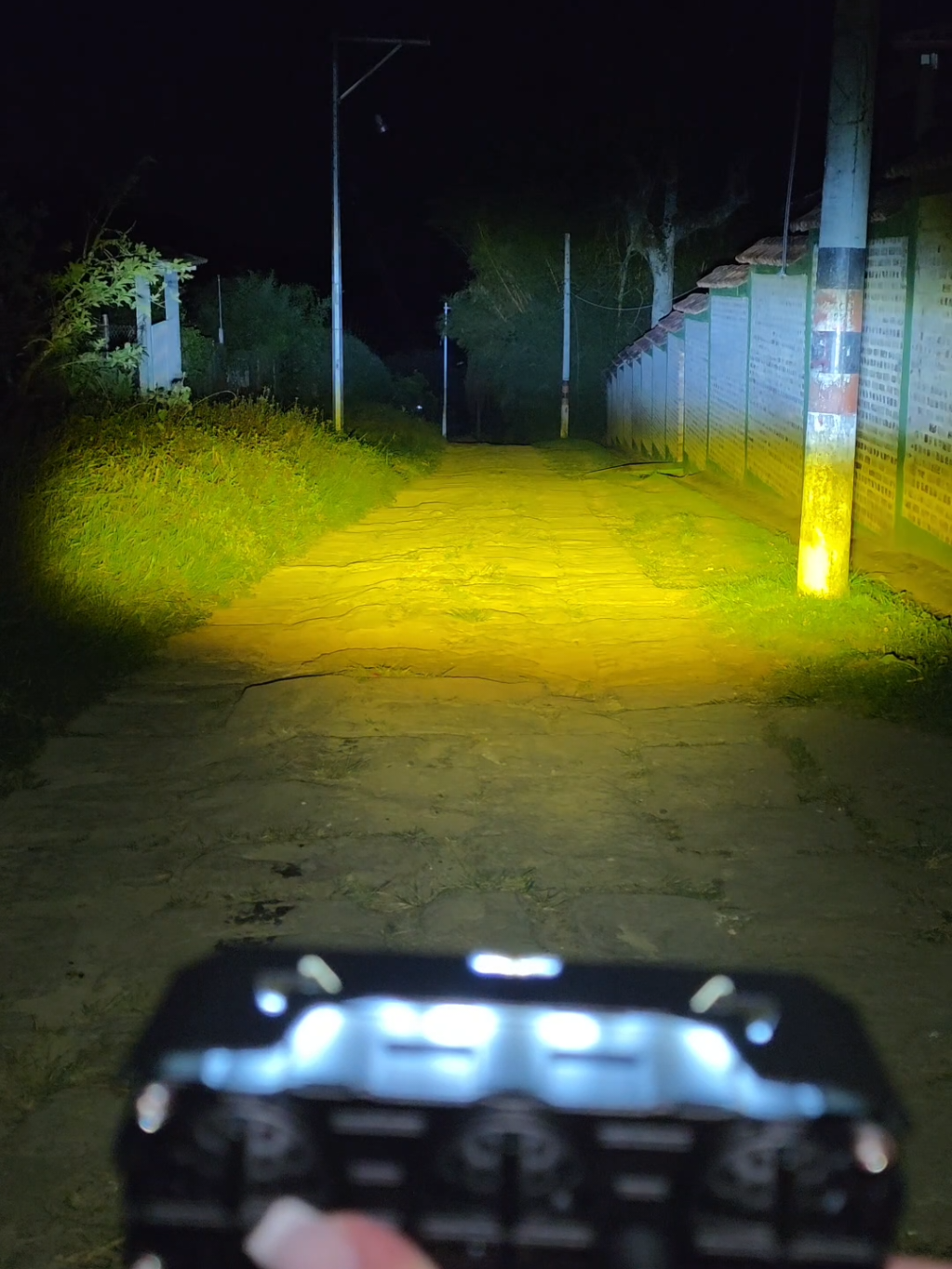 Exploradoras 4 Lupas Disponibles  #exploradorasled #laser #led #camioneros #luzled 