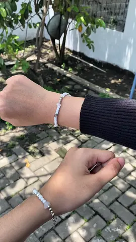 bisa di buat couple sama bestie, hts, pacar kalian yg paling hindia nadin itu🫣 #couple #bracelet #hindiabracelet #gelangnadinamizah #fypシ゚ 