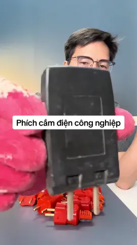 Phích cắm điện công nghiệp giá tốt chịu tải 3000w#anhbahungreview #phichcamcongnghiep #phichcamchiutai3000w #dodiengiatot 