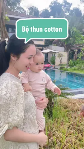 Miền bắc vào đông rồi nên các mẹ sắm cho con vài bộ cotton như này đi, vừa đẹp vừa ấm#mevabe #mebim #bocottonchobe #daitaychobe #domuadong 