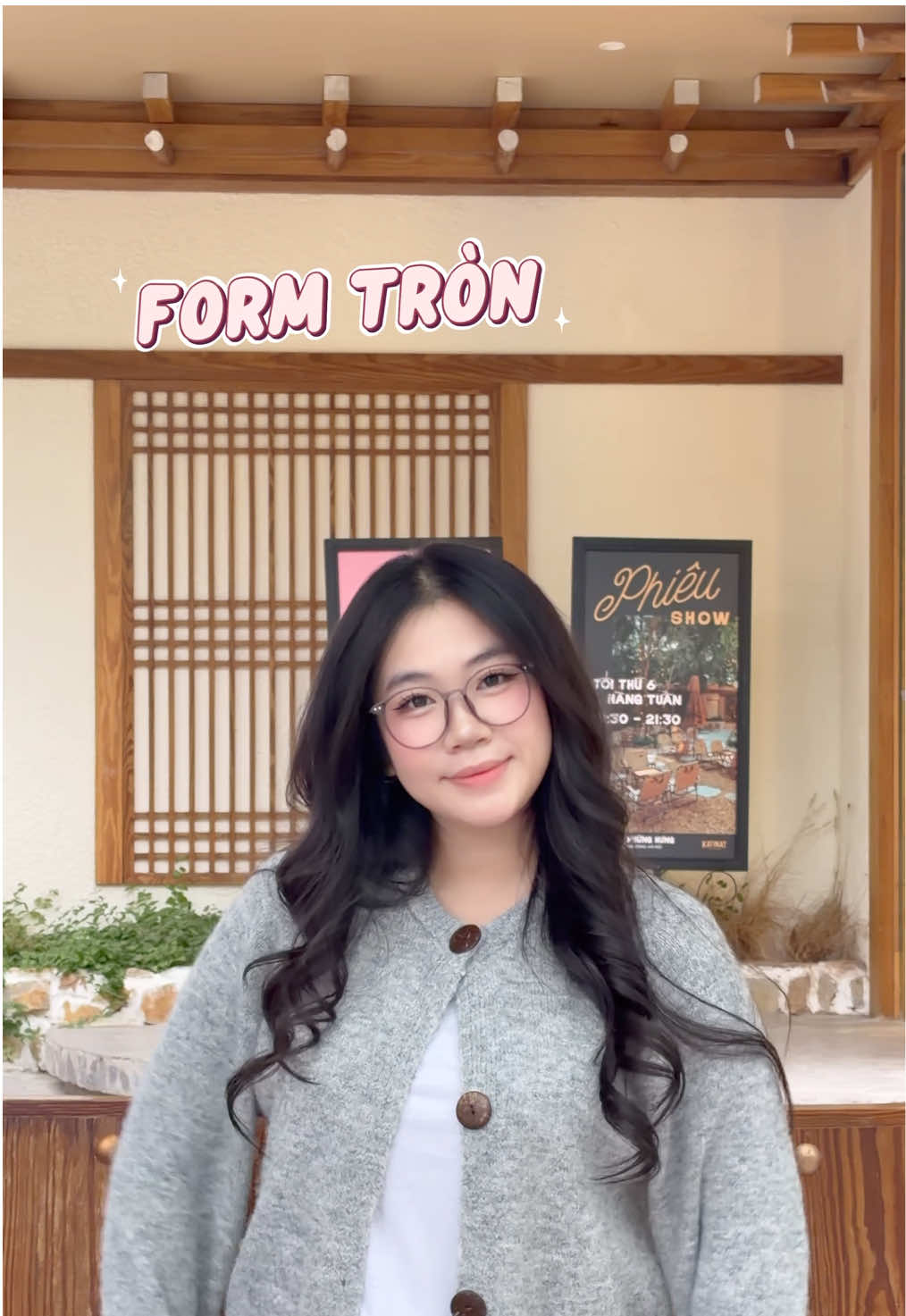 Siu phẩm gọng tròn nhà Lily đây các nàng ❤️❤️❤️ #lilyeyewear #lilylookandcare #kinhmatlily #viral 