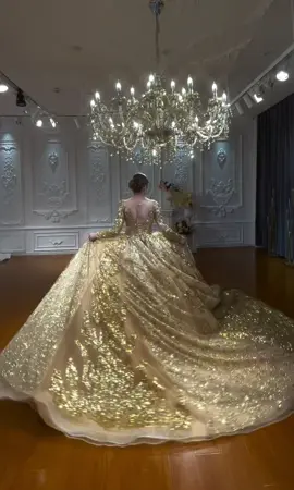 A gold quinceanera dress also can be for wedding dress#vestidodenovia #quinceañera #weddingdress #quincedress 