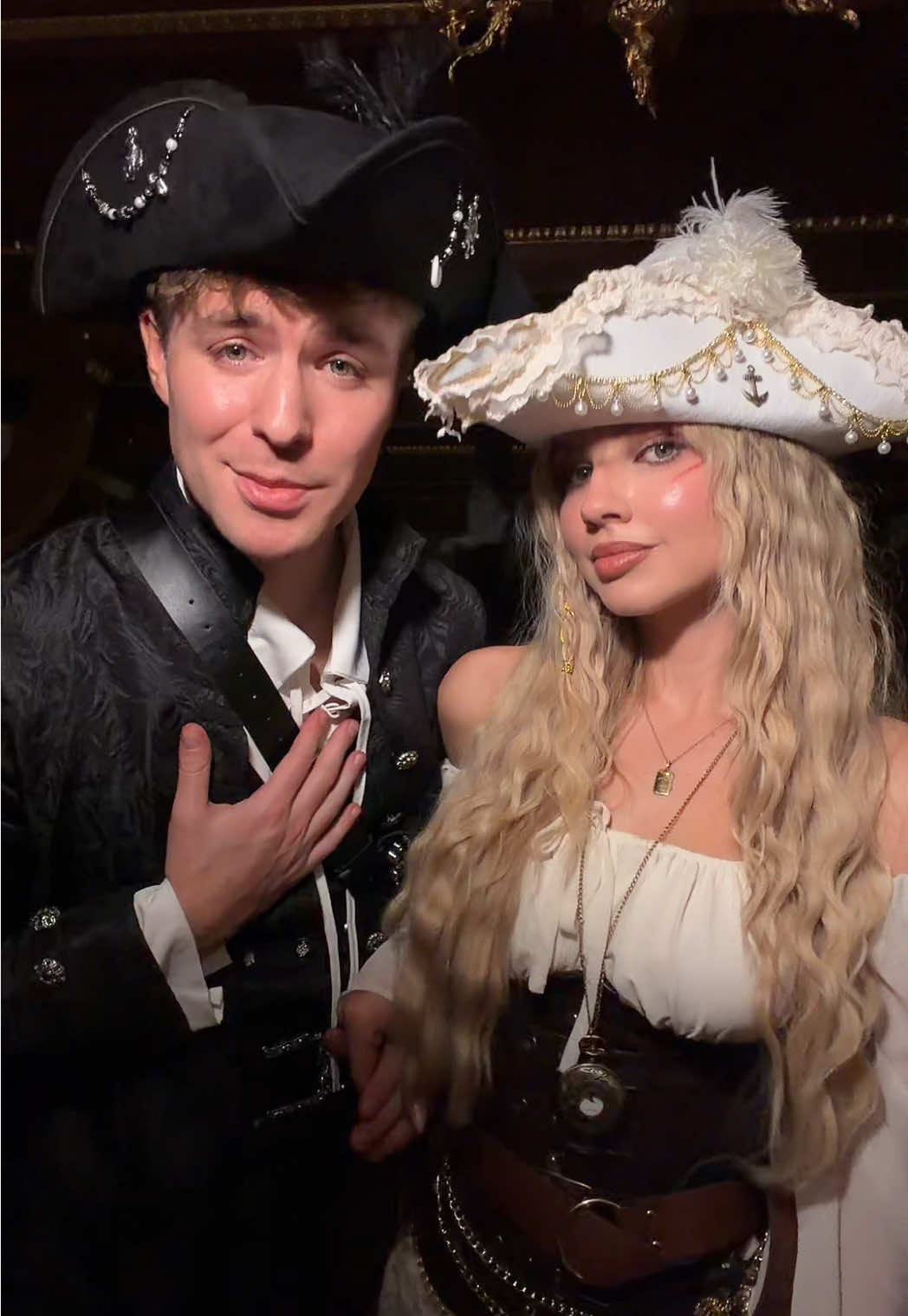 Pirates Halloween! 🏴‍☠️☠️ #piratesofthecaribbean#pirateshalloween  