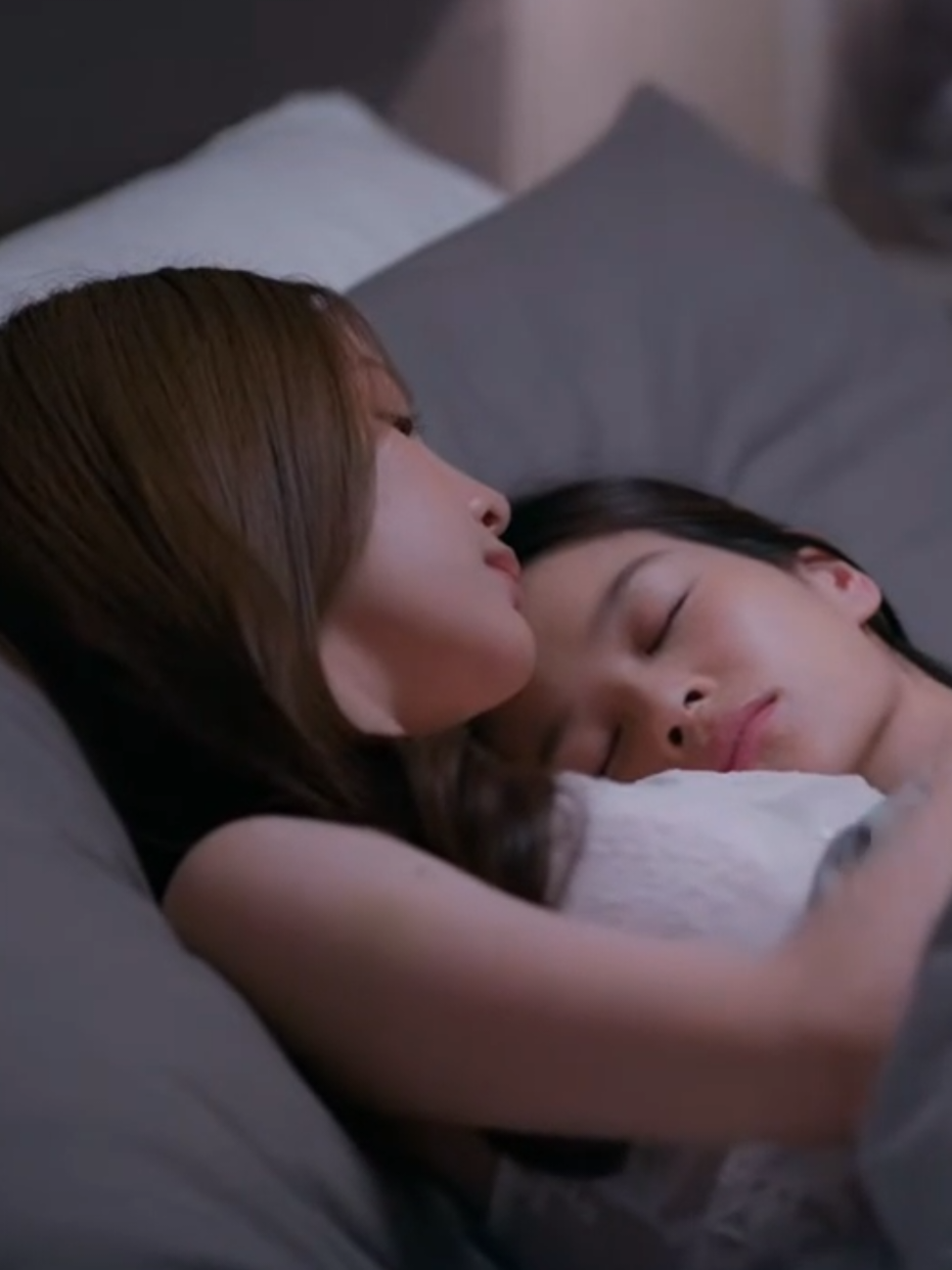 Sweet dreams my love 😭 #DangerousQueenTheSeries #nurdesoraya #nurdesoraya #TKNur #FORYOU 