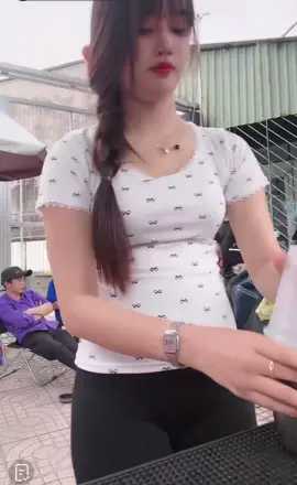 Em gái cà phê ☕️ 