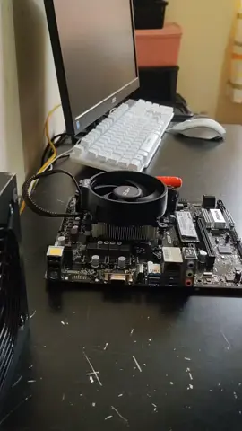 Dica para retirar cooler da AMD para troca de pasta térmica  #amd #pcgamer #intel #pcgaming #tecnologia 