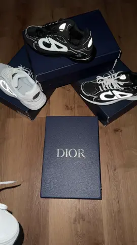 Dior b30 🤍 #fyp #viral #fpyyyyyyyyyyyyyyyyyyyyyy #dior #clothes 