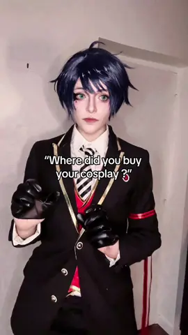 Customizing second hand/ worn out clothes for cosplay >>>>> it my opinion it looks better for way cheaper ! #twst #twistedwonderland #cosplay #deucespade  