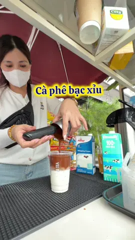 Chia sẻ cách pha Caffe bạc xỉu tại nhà rất đơn giản nha mọi người tham khảo ạ #bacxiu #congthucphache #nguyenlieuphache #caphemangdi 