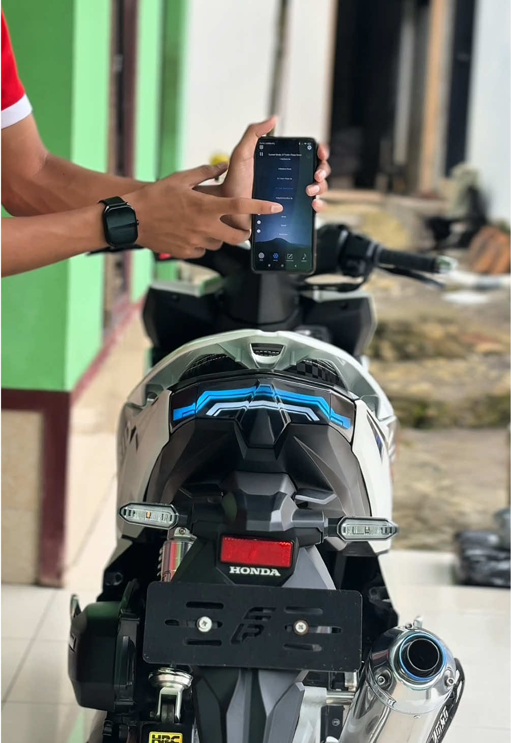 Spil stop lamp lazy dana pelajar 🫵😋yg aku pake desain 1 putih kedip #stoplamplazy #vario #variomodifikasi 