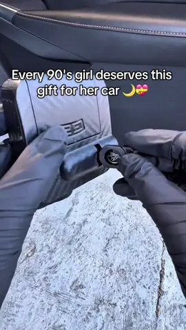 Calling all Sailor Moon girlies 🌙🥰 #90sgirl #90s #sailormoon #sailormoonfans #christmas 