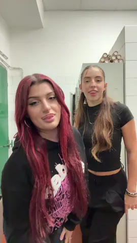 😁