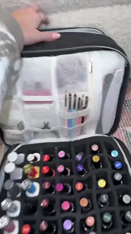 don’t know how i didn’t know about these sooner because these organizers are sooo good #diynailsathome #athomenails #diynails #nailpolishholder #nailsupplies 