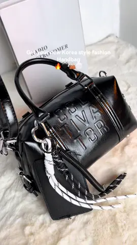 Omg!You found the black cool and Korea style handbag!🖤👜#koreastyle #handbags #fall #fyp #bags 