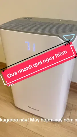 Máy hút ẩm Kangaroo KGDH20 hoạt động dựa trên nguyên lý ngưng tụ hơi ẩm. Máy hút toàn bộ hơi ẩm trong không khí. Sau đó đưa qua hệ thống làm lạnh, ngưng tụ thành nước. Không khí sau khi ngưng tụ được đẩy ra ngoài dạng nước xuống khay đựng.#homestayvoivan #xaykenhtiktok #ReviewThat #mayhutamkagaroo 
