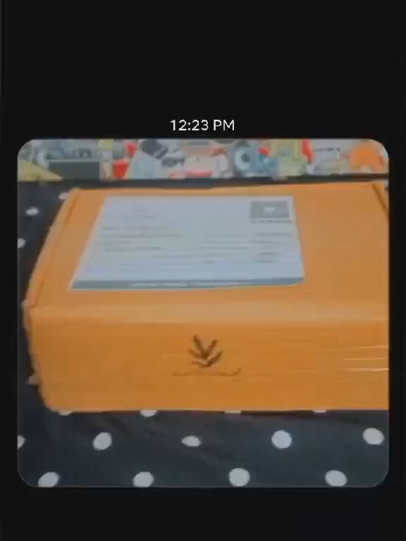 That happy moment when our customers open their box 📦✨ Every order is packed with care — because we believe great products deserve great packaging too! Fresh, safe, and beautifully delivered right to your doorstep 💛