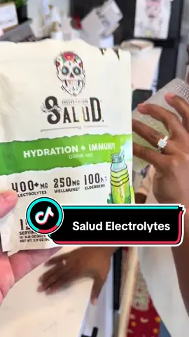 Love these electrolytes and this new flavor is soo tasty! #saludelectrolytes #electrolytes #superbranddayBFCM #tiktokshopcreatorpicks #tiktokshopblackfriday 
