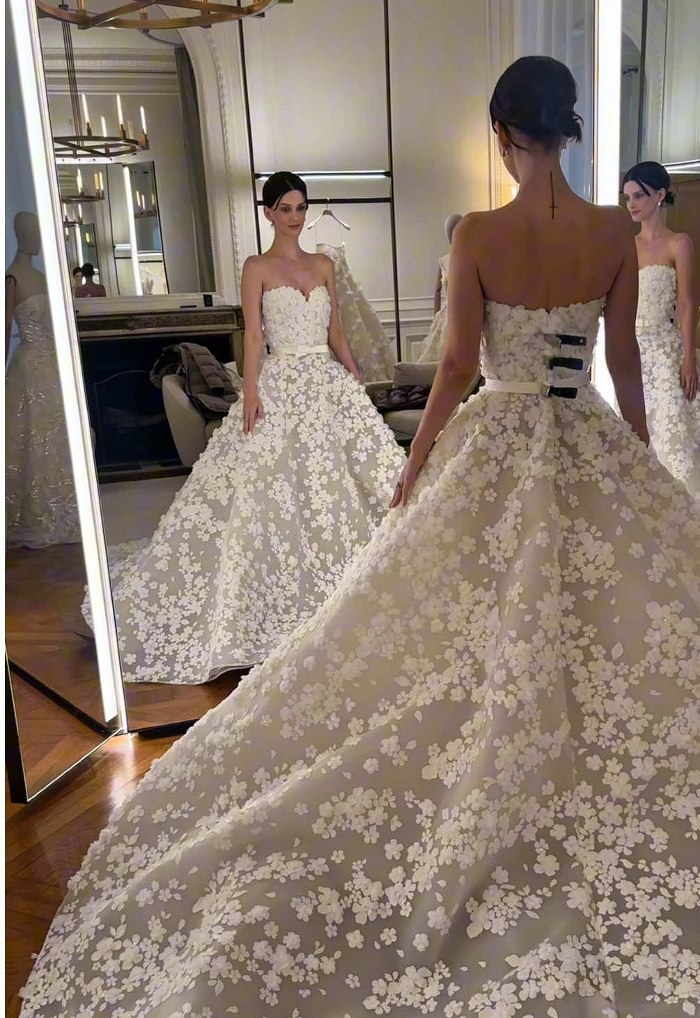Wedding Dress Shopping at Elie Saab #weddingdress #wedding #bridal #bridalgown #weddingdressshopping 