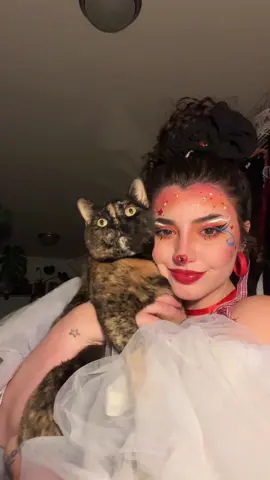 me and the kid #catsoftiktok #torties #tortoiseshellcat #clowncore #clownmakeup 