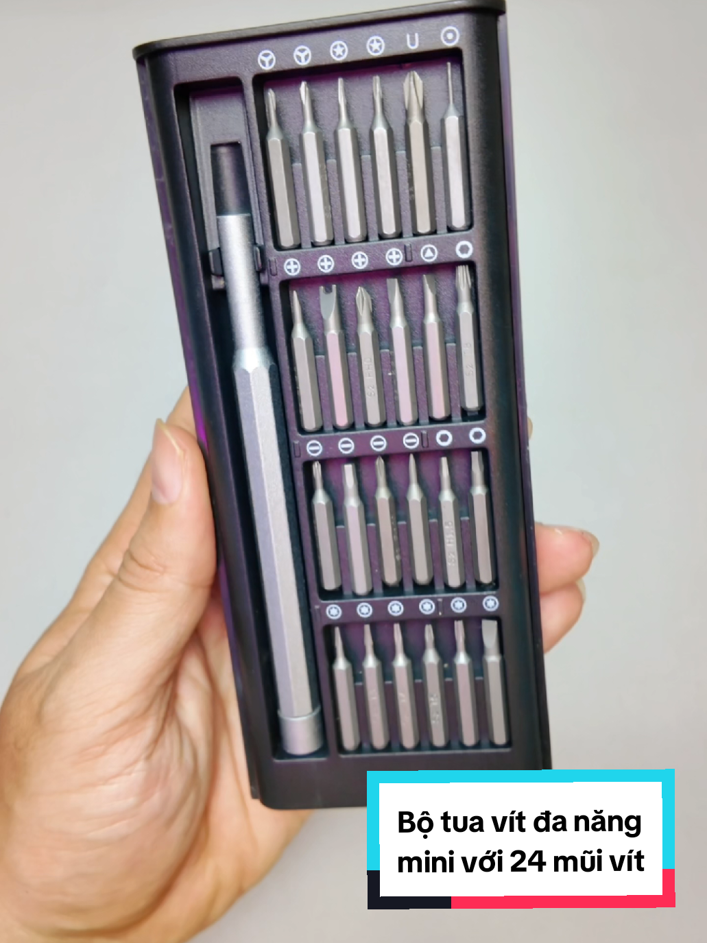 Bộ tua vít 24 đầu vít từ đầu dẹt, đầu bake, tam giác, lục giác, đầu sao,...dùng để sửa chữa điện thoại, đồng hồ, laptop, các đồ điện tử,... khá ok, bác nào cần thì tham khảo nhe, cảm ơn các bác!  #botuavit #tuavit #tuavitmini  #botuavitmini #botuavit24mon 