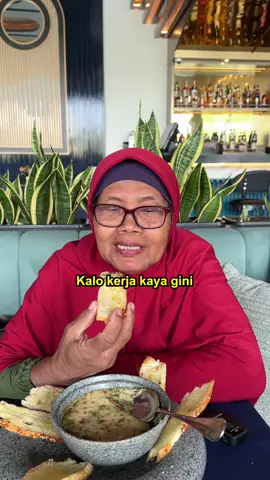 Enakan kerja sama gue? Kerja nya gampang, cuma makan, makanan nya enak-enak lagi, makannya di @parle.senayan 