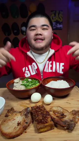Our Mom Cooked For Us Again 🇻🇳 @Oats Overnight  #oatsovernightpartner #foodtiktok #mukbang #VietnameseFood #VinceEats 