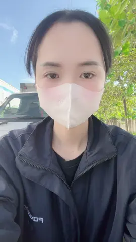 Đi làm kiểu 9h vẫn chưa đến cty 😆😆