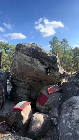 #climbing #bouldering #freesolo