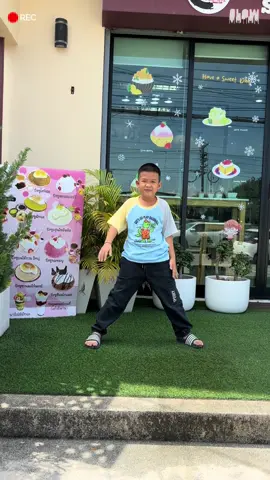 อยากเที่ยว✅ คิดถึงแม่✅ #tiktokthailand🇹🇭 #tiktokviral #shugacafe #fyppppppppppppppppppppppp 