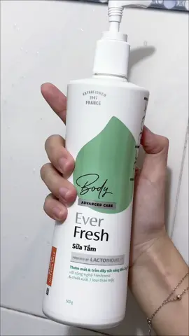 Sữa tắm Lactacyd này nên thử nha mấy bà #lactacyd #LactacydBodywash #skinsingswhenshoweredwithlactacyd #tryandreview @lactacydph @Try&Review 