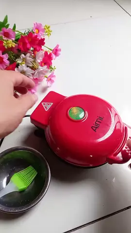khuôn bánh kẹp mini nướng điện, dễ dàng nhanh gọn nha mấy chị ơi. #khuonbanhkep #tiepthilienkettiktoksh #vir #xuhuong 