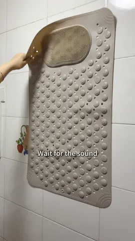 The best feeling after a long day of walking. 😌 #showeressentials#NonSlip#bathroomhacks#bathtime#HomeMustHaves