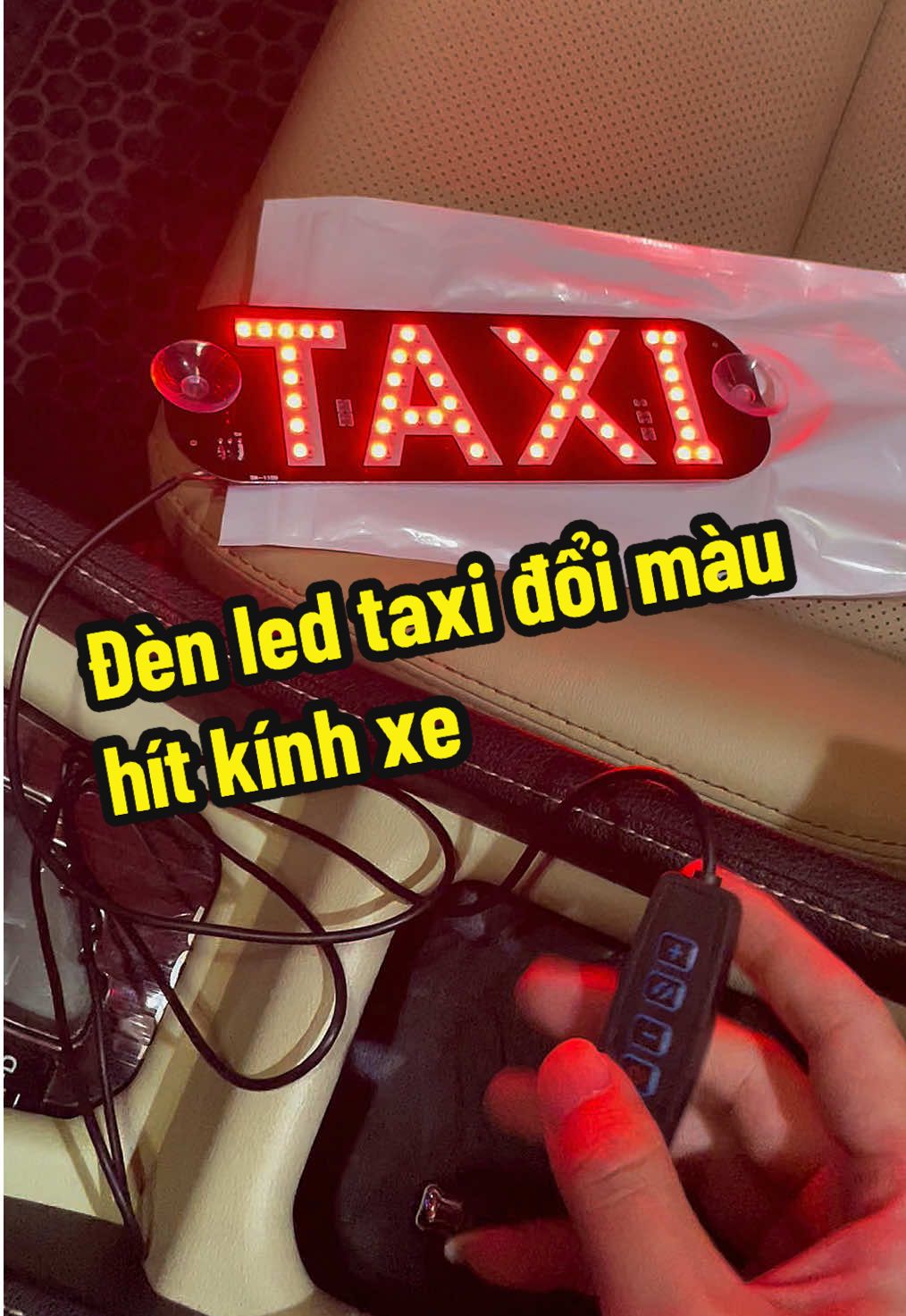 Đèn led TAXI đổi màu cho anh em chạy taxi dịch vụ. #denledtaxi #taxi #ledtaxi #ledtaxidoimau #phukienoto 
