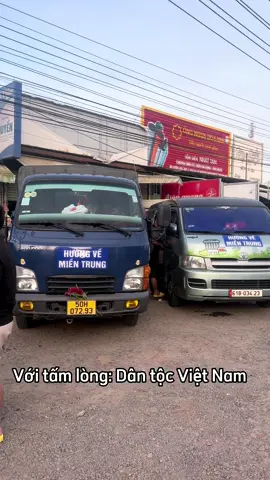 Đoàn kết thương về Miền Trung 🍀🍀🍀🙏🙏🇻🇳🇻🇳🇻🇳🇻🇳#mientrungquetoi #baolu #xuhuongtiktok #mientrungmualulut #doanketdantoc 