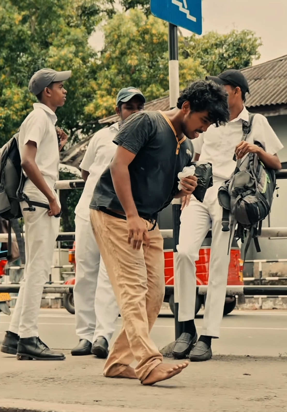 හිනැහෙන වලා! ☁️ #muthujasanahas #hinahenawala 