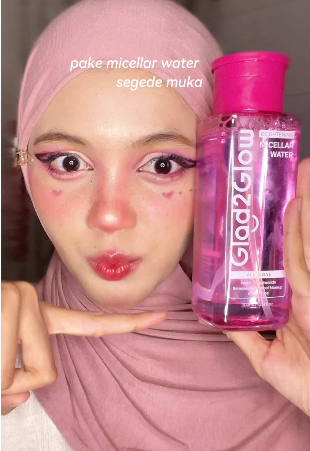 Micellar water g2g pink manteb betulll buat ngapus makeup #brighteningmicellar #brighteningmicellarG2G 
