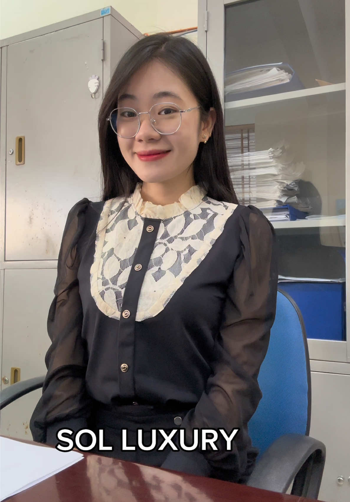 Sơmi phối ren @S.O.N VN #soluxury #somicongso #sominudaitay #somikieusang #maysosam 