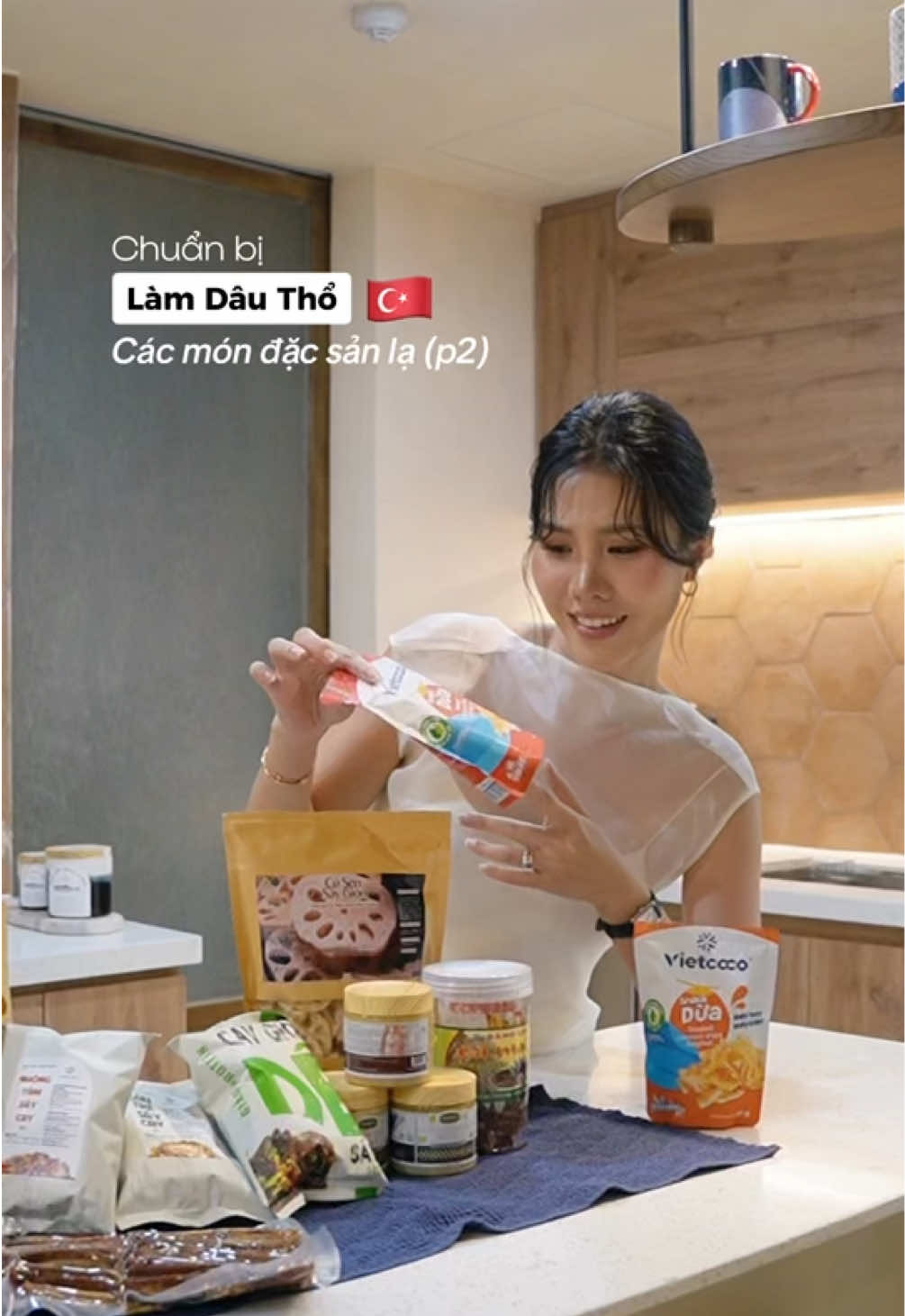 Chuyến này ba chồng với mộng chè chắc kèo lục đục vì đặc sản Việt Nam nữa rồi🤣 #lamdautho #myumminess #ancungtiktok #chi3chu3 #duasayottoi 