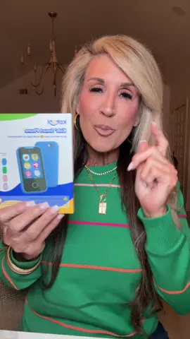 This is a safe kids smart phone without access to the internet!!! So fun and educational too! They can take pictures and videos too! Great gift for all ages!! #kids #smartphone #toys #reccomend 