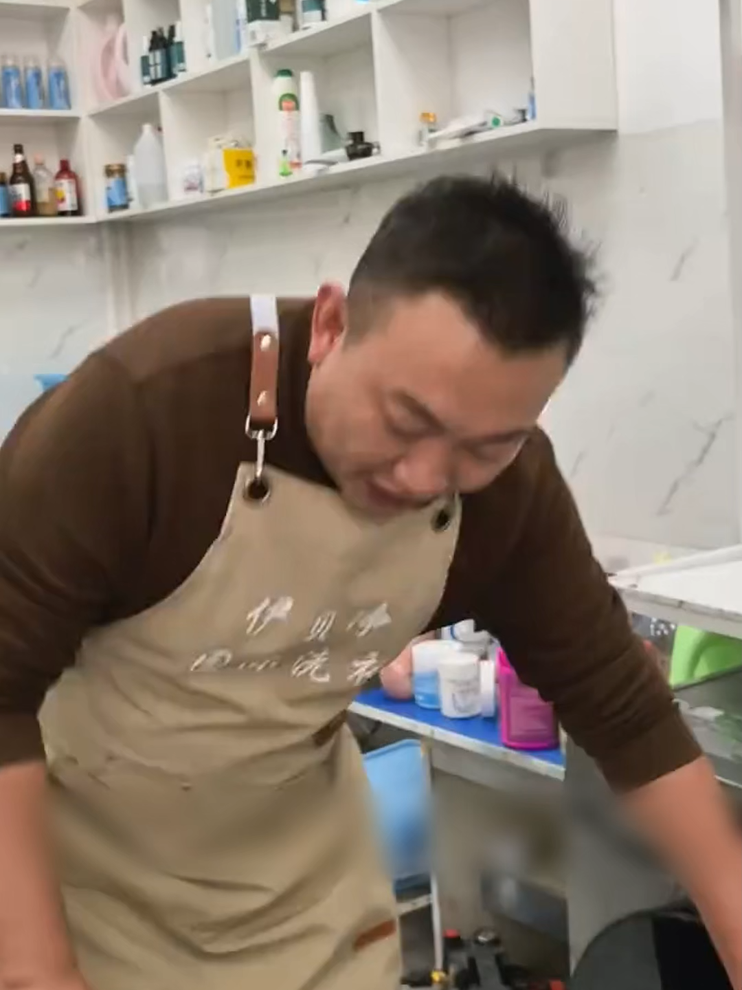 Áo phao ở nhà phải giặt thế nào cho đúng??? Mẹo giặt áo phao ai cũng nên biết – sạch thơm, không vón cục, không hỏng form! Học ngay bí kíp giặt áo phao đơn giản mà hiệu quả bất ngờ. #meonho #MẹoVặtGiaĐình #MẹoVặtCuộcSống #MẹoHayMỗiNgày #meovatgiadinh #xuhuong #meohay #trending #mẹovặt #MeoVatGiaDinh #viral #HackCuocSong #CleanTok #TẩyVếtBẩn #MeoVatNhaBep #làmSạchGiày #GiatQuanAoCu #BienCuThanhMoi #aophao