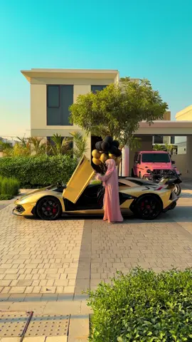 day in the life of a millionaires wife 🤍 #svjroadster #lamborghini #supercar #millionaire #housewife 