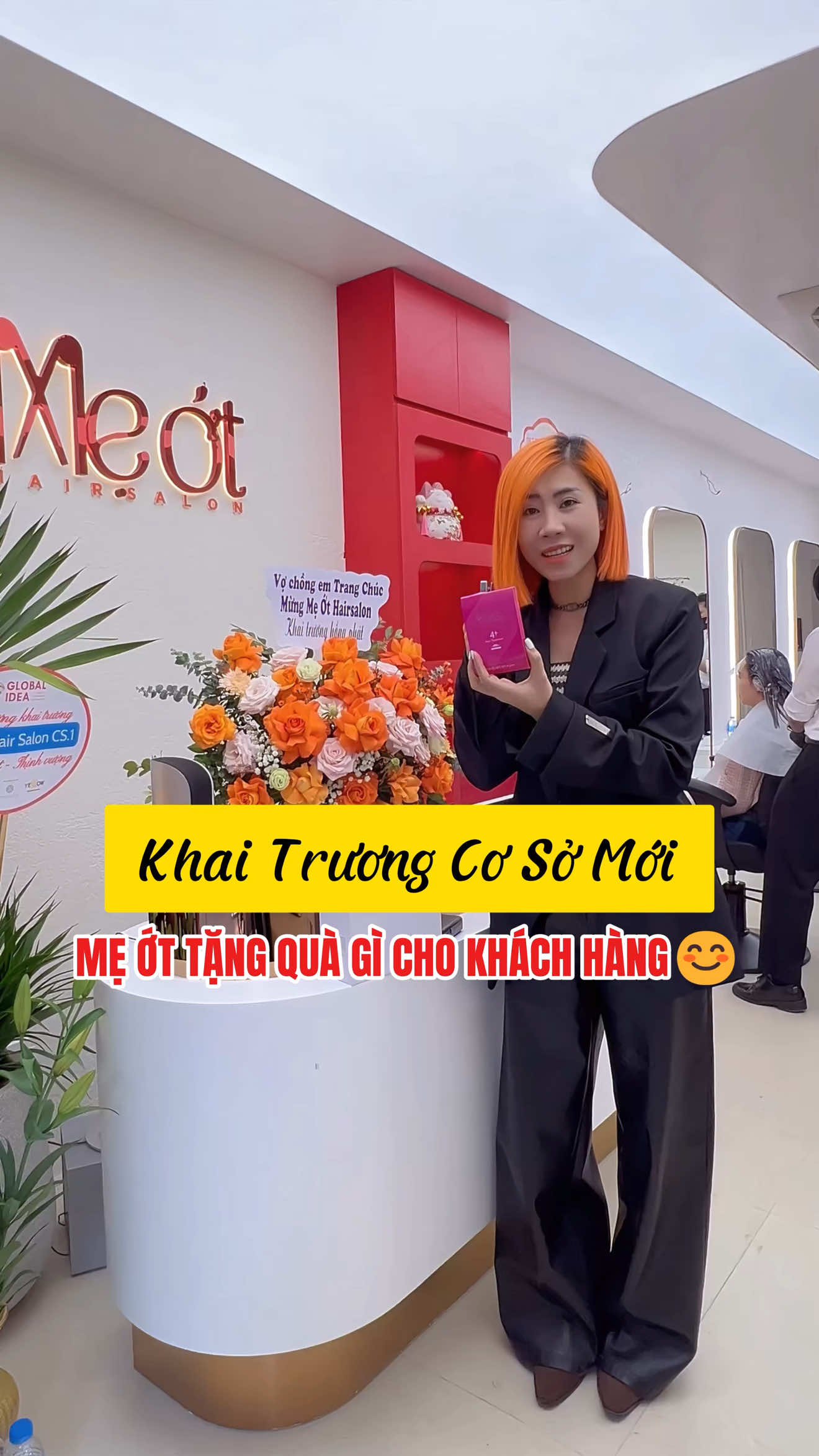 Khai trương cơ sở mới..Mẹ Ớt tặng quà gì cho khách hàng😊#viralvideo #quatang #meothairsalon #khaitruong #tet2026 