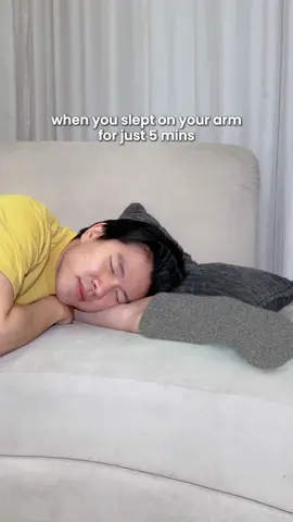 It really does feel like this 😭 You just gotta relax it for a bit, and your arm will be back 💪🏻 Who can relate? #VaselinePH #YourSkinYourGlow #relatable #humor 