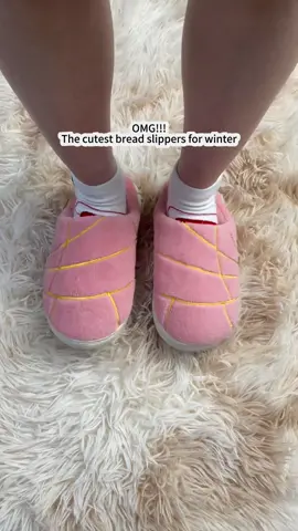 Found the cutest bread slippers for winter😍#furryslippers #girlyaesthetic #fashiontiktok #tiktiokmademebuyit #homeshoes 
