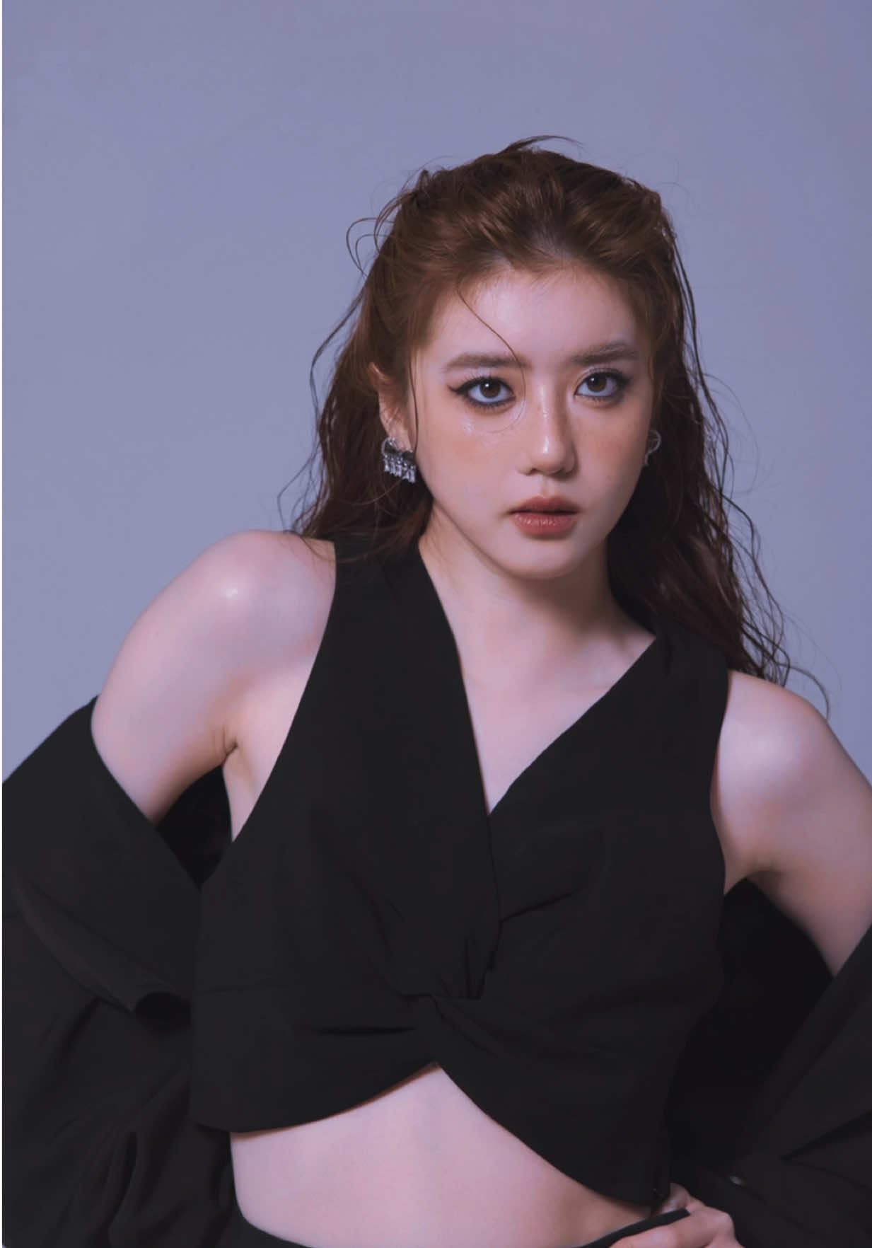 Attitude 🤌🏻🖤👏🏻 #likaixin #EleanorLee #李凯馨 #OOTD 