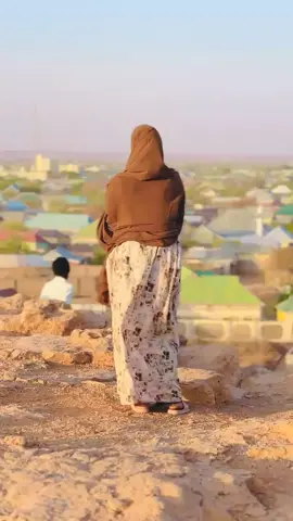 @Ňûüřœŵ @Guulside🇨🇦 @Bulshaawi yare ✅️ @(🥀y..u.n.👸🍂) @AM44R🦅 