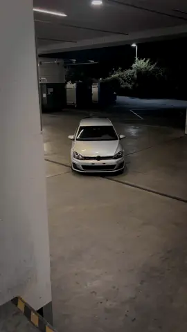 Night Vibes🎥 #auto #golf7 #golf7gti  #carsontiktok #vag 