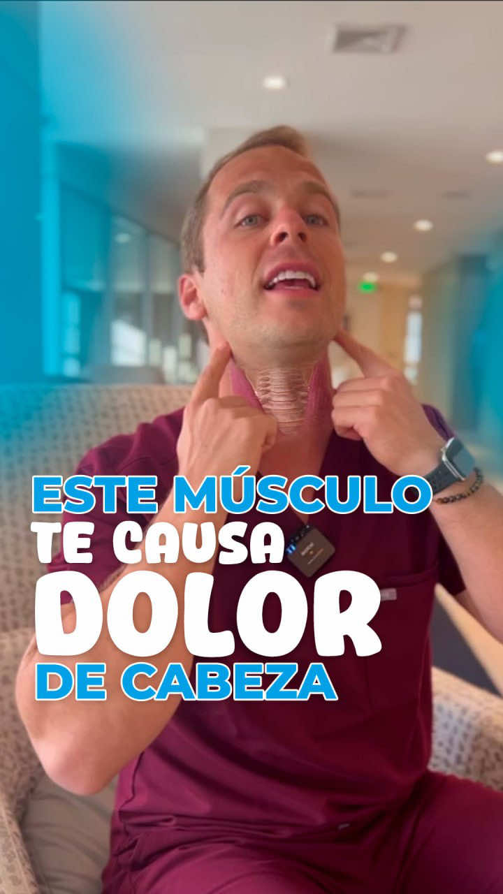 ¿Dolor de cabeza sin explicación? A veces no viene de los ojos… sino del cuello. Un esternocleidomastoideo tenso puede generar cefaleas, presión lateral y molestias que se sienten hasta detrás del oído. Por eso es clave saber cómo palparlo: ✔️ Localiza su recorrido ✔️ Aplica una presión suave ✔️ Identifica tensión o puntos sensibles Pequeños ajustes en este músculo pueden cambiar cómo se siente tu cabeza. Dime en comentarios qué otro músculo quieres que revisemos. #doctorIipiec #fisioterapeuta #saludpostural #aliviaeldolor #dolordecabeza 