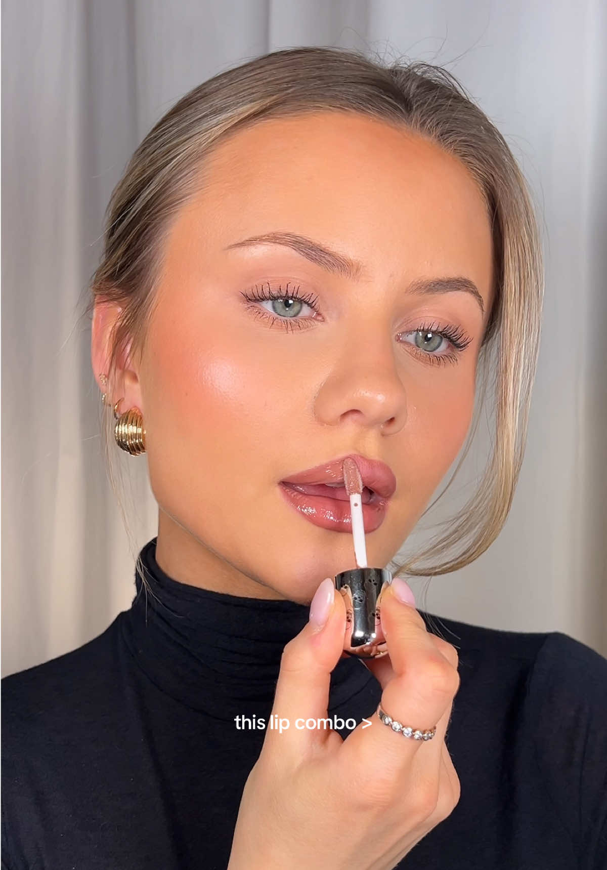 nude lip combos have my heart @Kylie Cosmetics ‘comes naturally’ lipliner & ‘literally’ gloss #lipcombo 