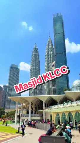 🌙 Masjid KLCC & KLCC Park Views ✨ “Peaceful vibes at Masjid KLCC and stunning views from KLCC Park 🌴✨ Perfect spot to relax, pray & enjoy the beauty of Kuala Lumpur 🕌💛 #klcctowers #MasjidKLCC #KLCCTour #beautifulmalaysia #abeelmadni 